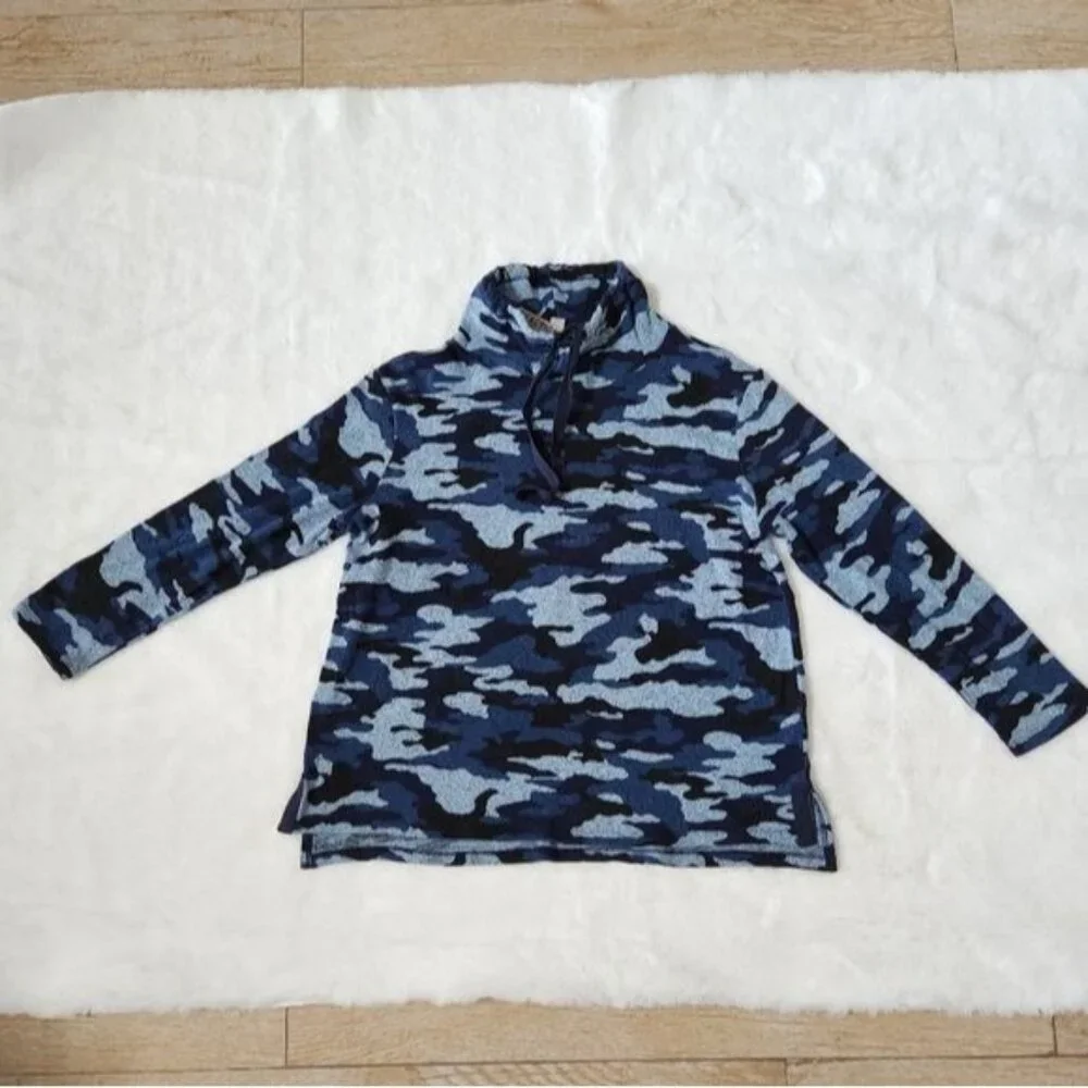 Kenneth Cole Reaction Womens camo Funnel Neck pullover - Picture 2 of 16
